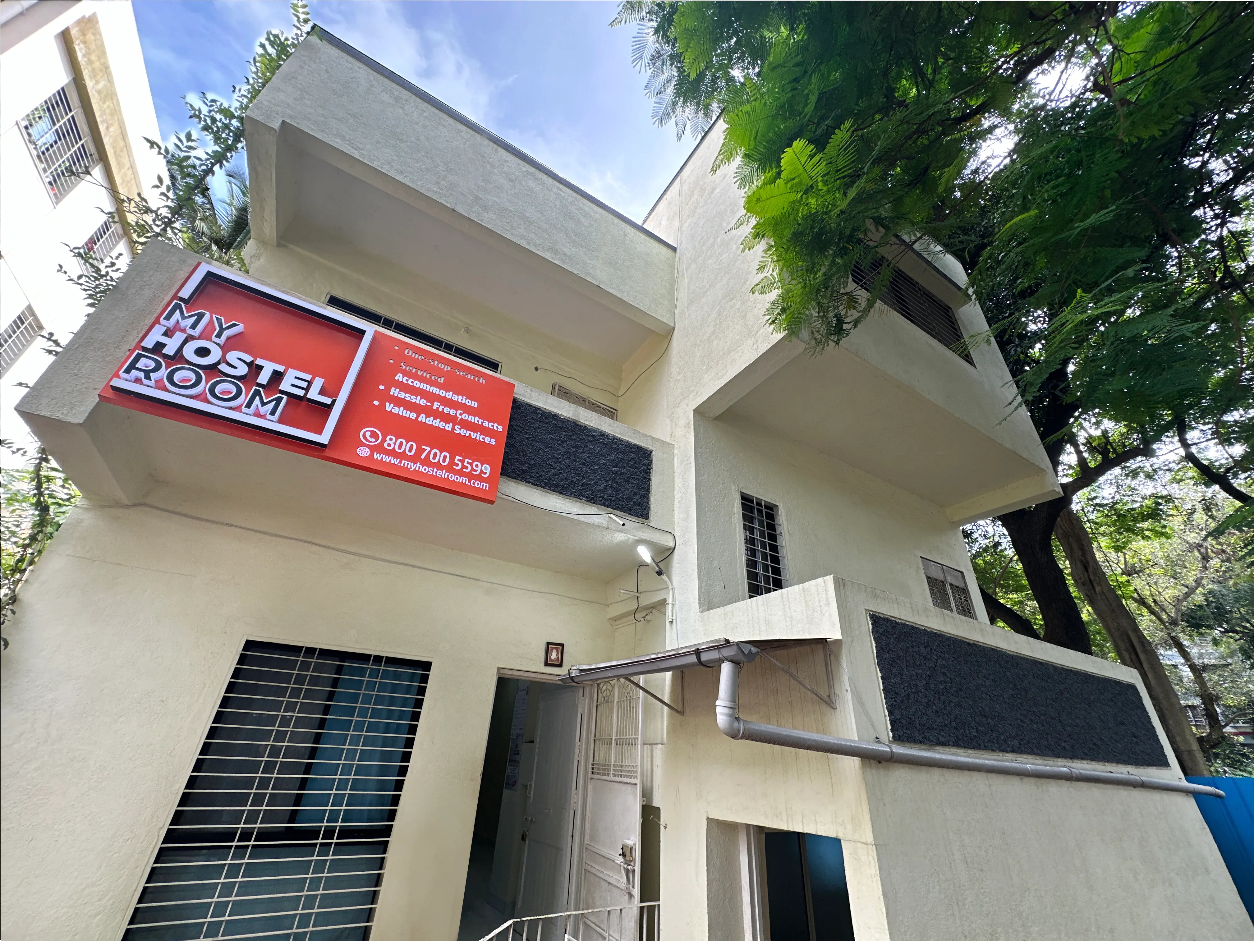 Hostel room amenities and comfortable furnishing